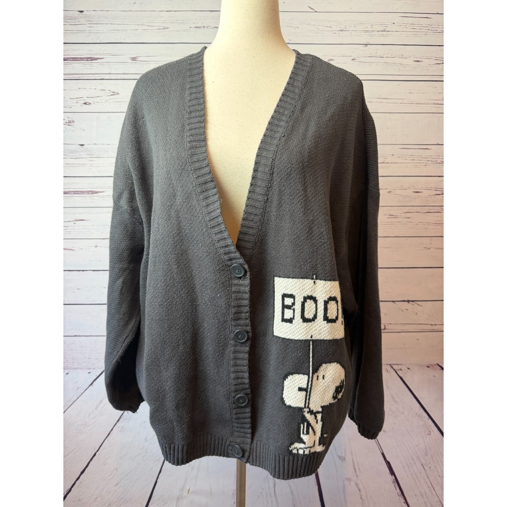 American Eagle Peanut Snoopy Halloween Cardigan XL Extra Large BOO Knit Sweater